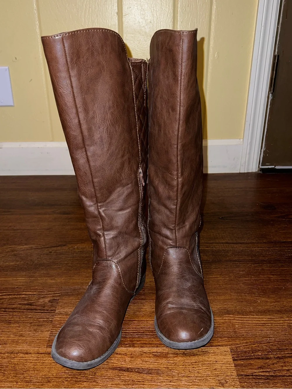 Mossimo Supply Brown Quilted Knee-High Tall Boho Y2K Riding Boots Size 8